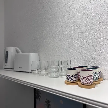 Studio Sur Le Port De Hyeres - A 2Min Des Plages, Clim & Balcon Extérieur photo