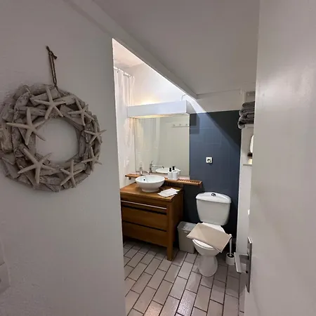 Studio Sur Le Port De Hyeres - A 2Min Des Plages, Clim & Balcon Extérieur photo