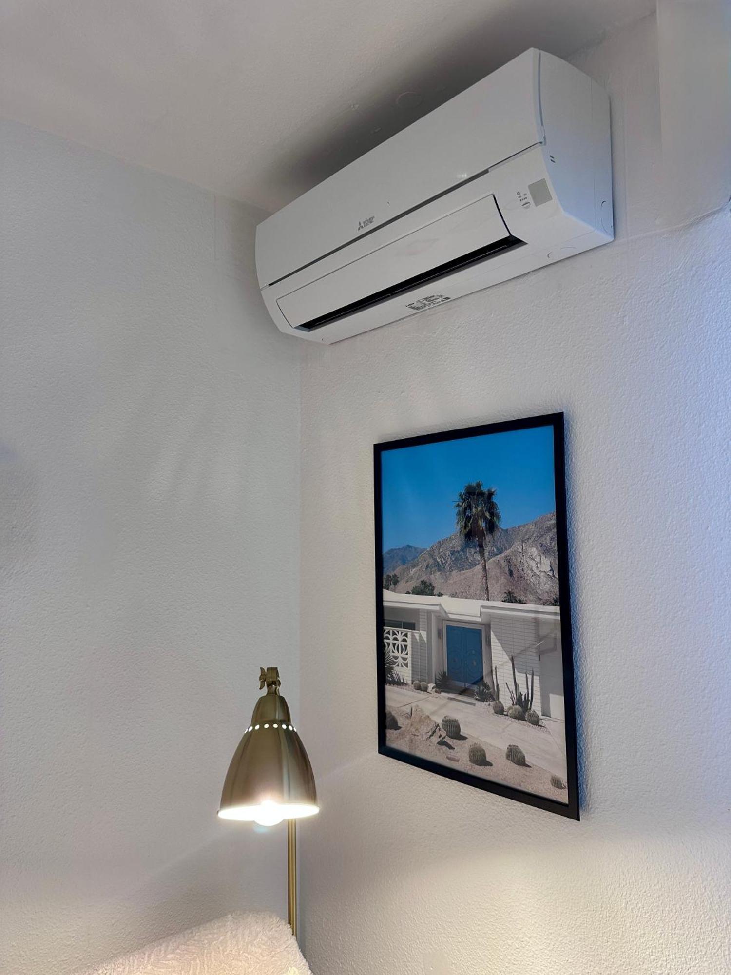 Appartement Sur Le Port De - A 2min Des Plages, Clim & Balcon Hyères